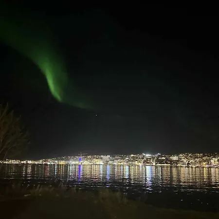 Sentralt I 公寓 Tromsdalen