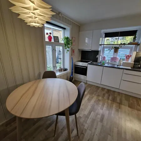 Sentralt I Apartment *